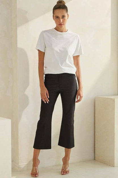 Women's Classic Solid Straight Leg Crop Pants