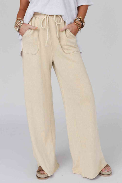 Pantalones anchos con bolsillos